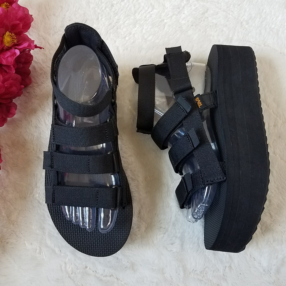 Teva Flatform Mevia Sandals - *Missing 1 ankle strap*